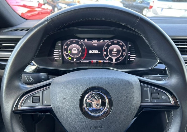 Skoda Superb cena 102200 przebieg: 235000, rok produkcji 2019 z Krzepice małe 781